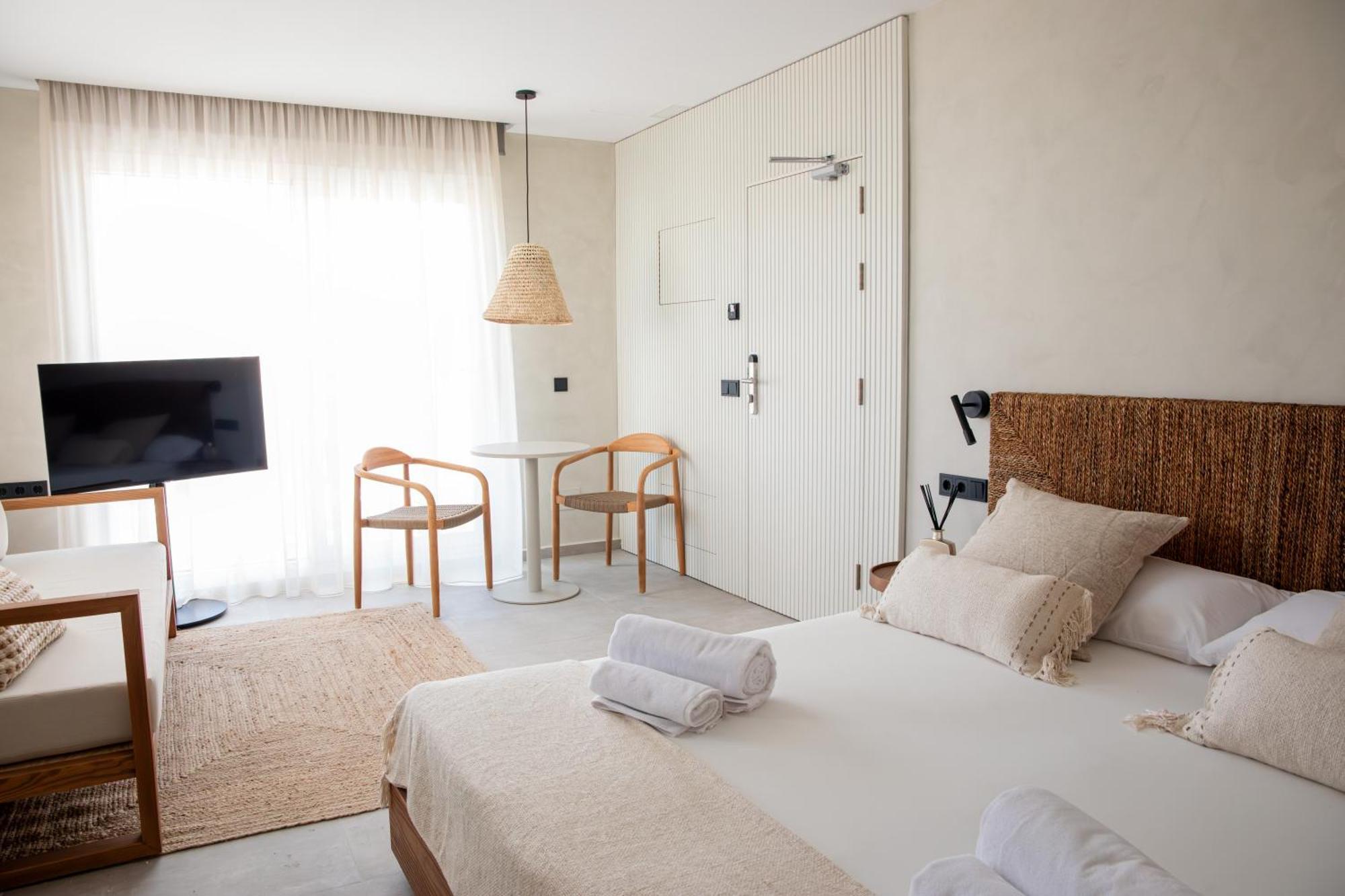 Apartamentos Top Secret Prestige Es Pujols - Formentera Vacaciones Exterior photo